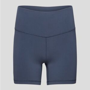 aritzia tna | blue biker shorts